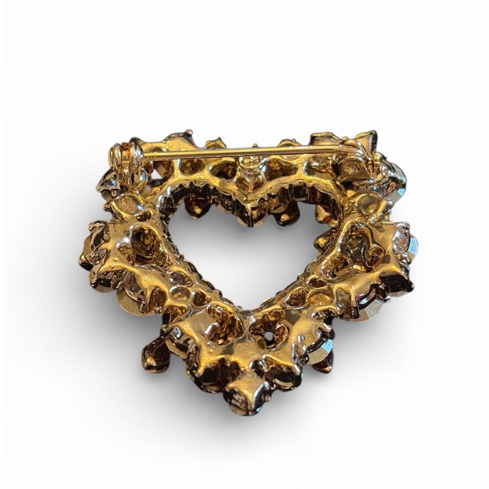 Matte Gold Tone Red Rhinestone Heart Brooch - Picture 2 of 7